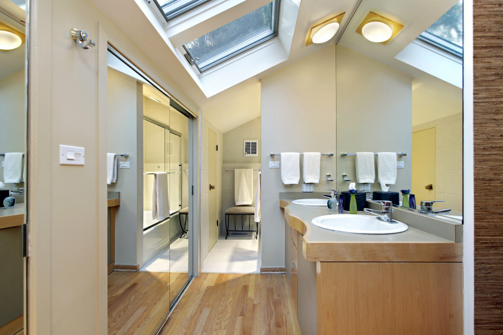 A bathroom with skylights