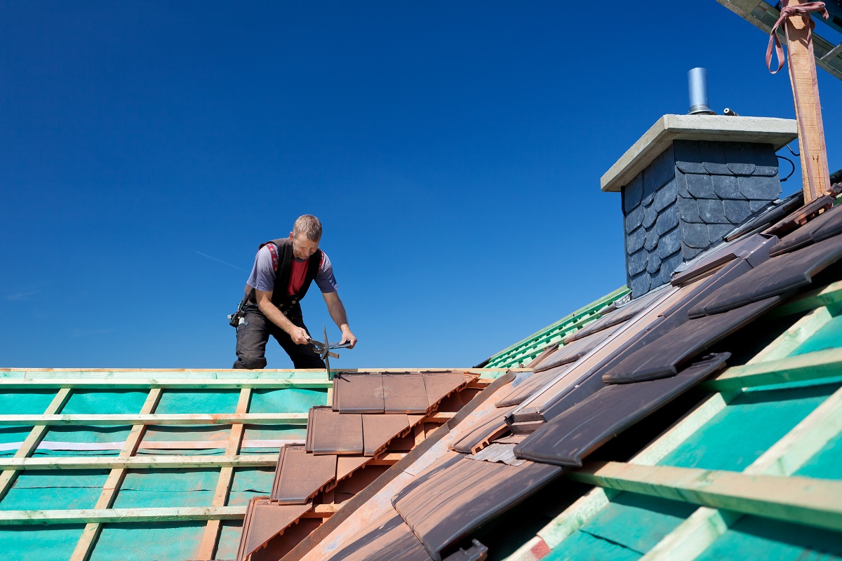 Roof reinforcement at work